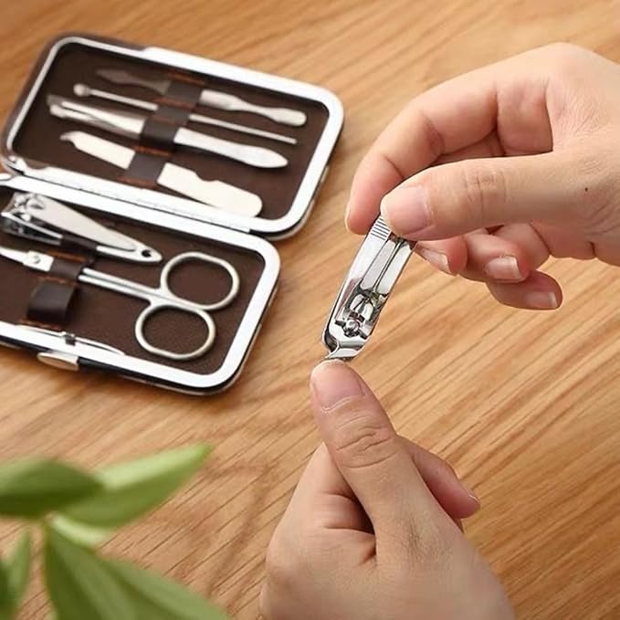 7 in 1 Nail Clipper Set, Travel Mini Manicure Set with Case